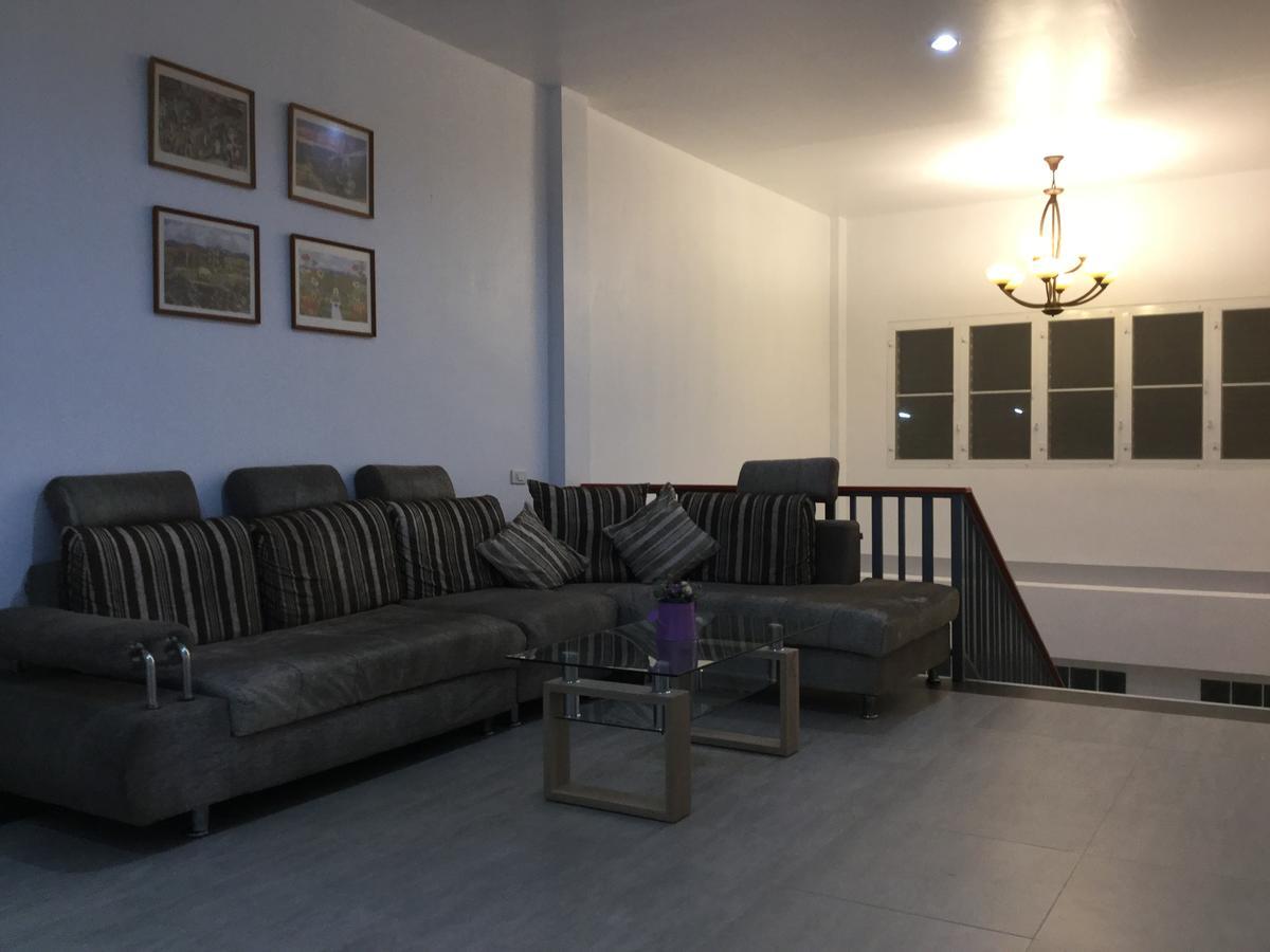 צ'נטאבורי Dk Grand Hotel מראה חיצוני תמונה
